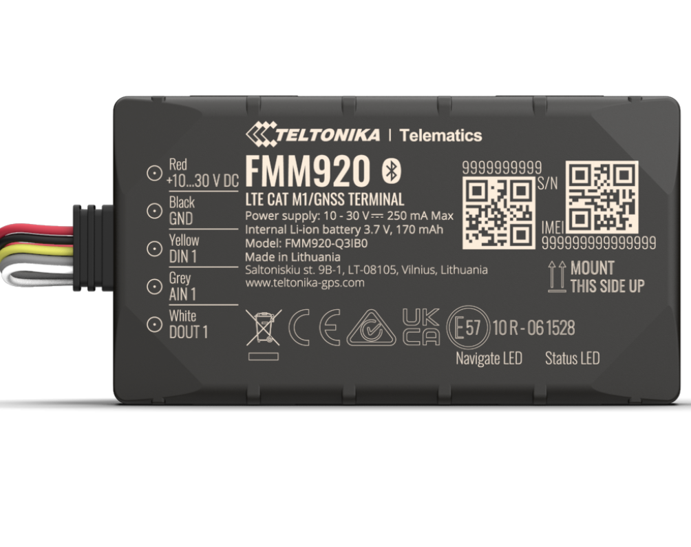 جهاز تتبع GPS طراز FMM920